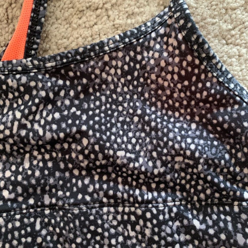 Sports bra - Picture 2 of 3